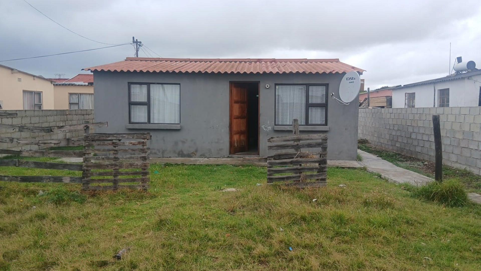Front View of property in Ibhayi (Zwide)