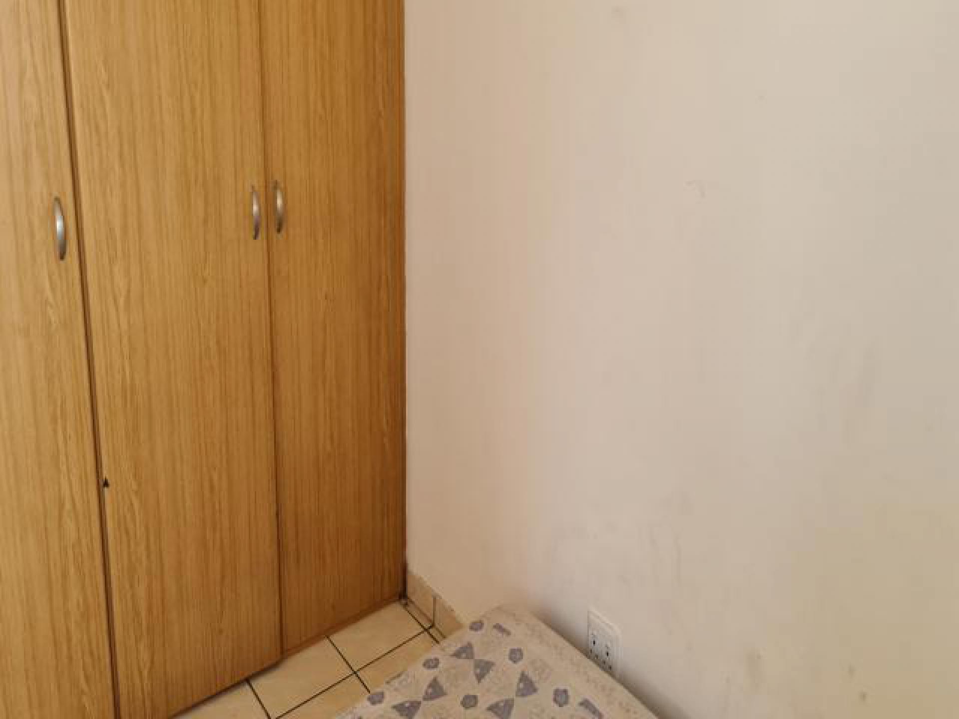 Bed Room 1 of property in Ferndale - JHB