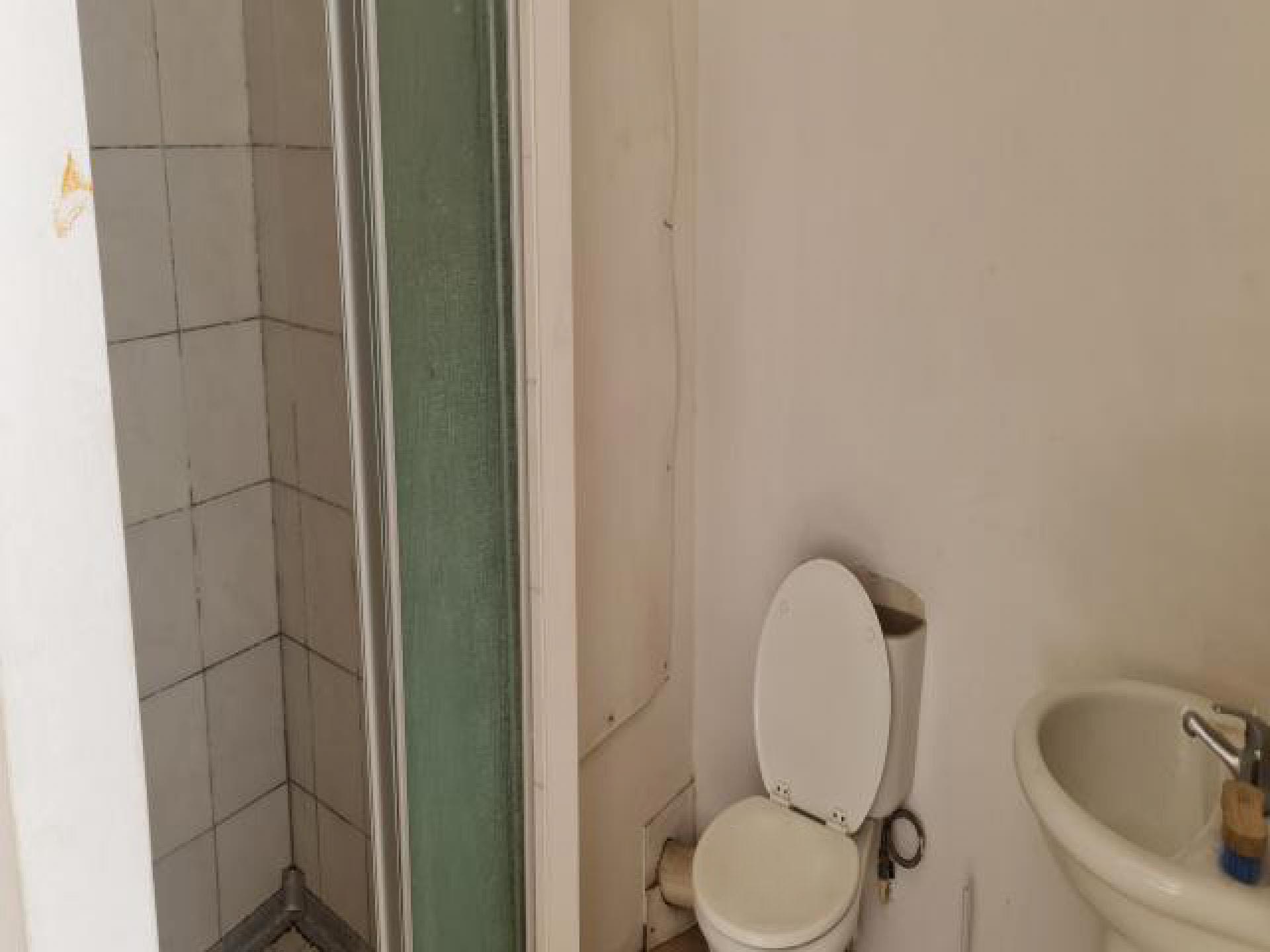 Bathroom 2 of property in Ferndale - JHB