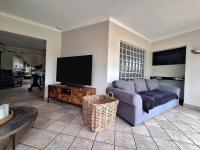 Lounges of property in Ballitoville