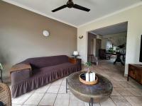 Lounges of property in Ballitoville