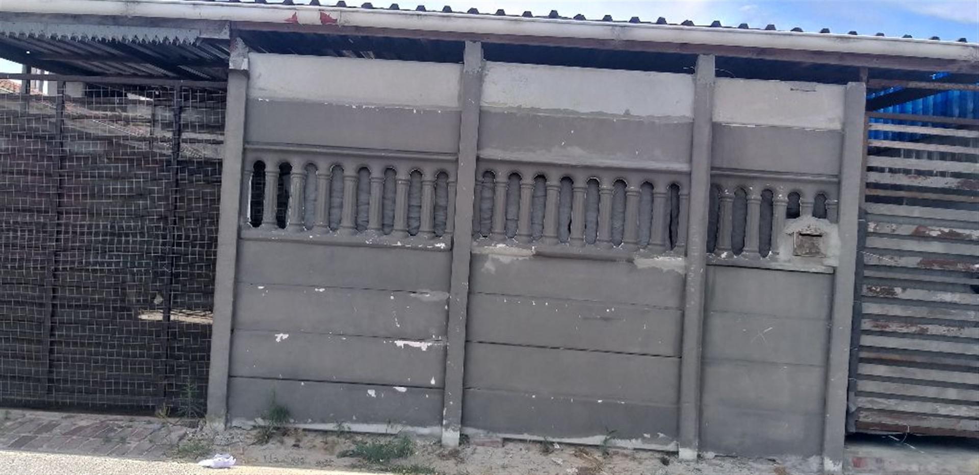 Front View of property in Mitchells Plain
