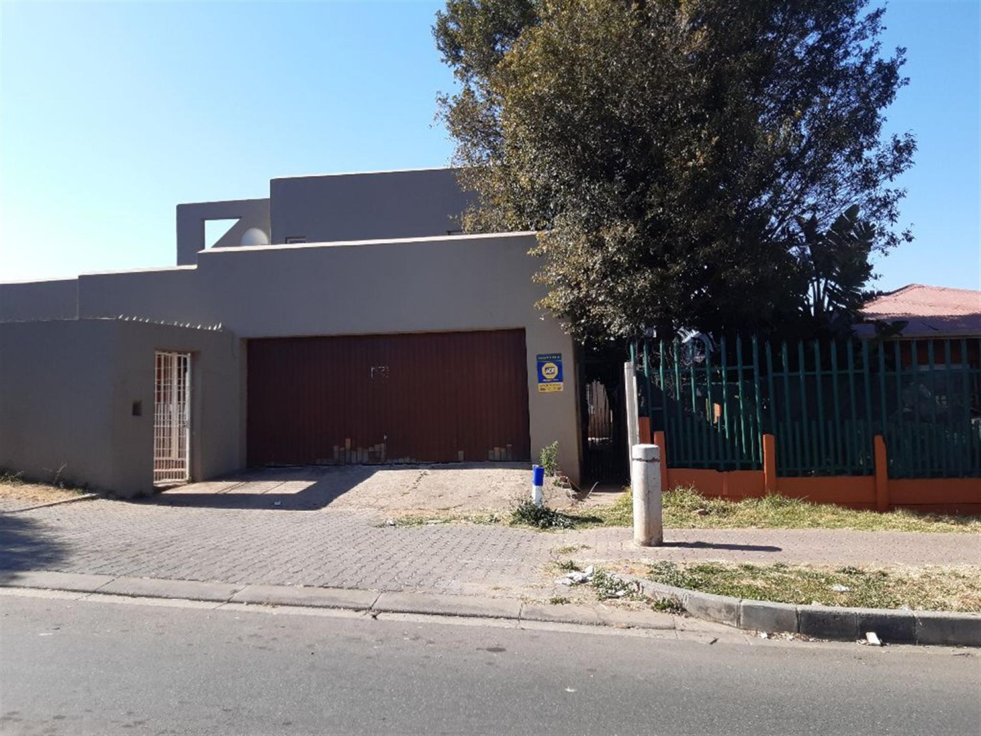 Front View of property in Sophiatown