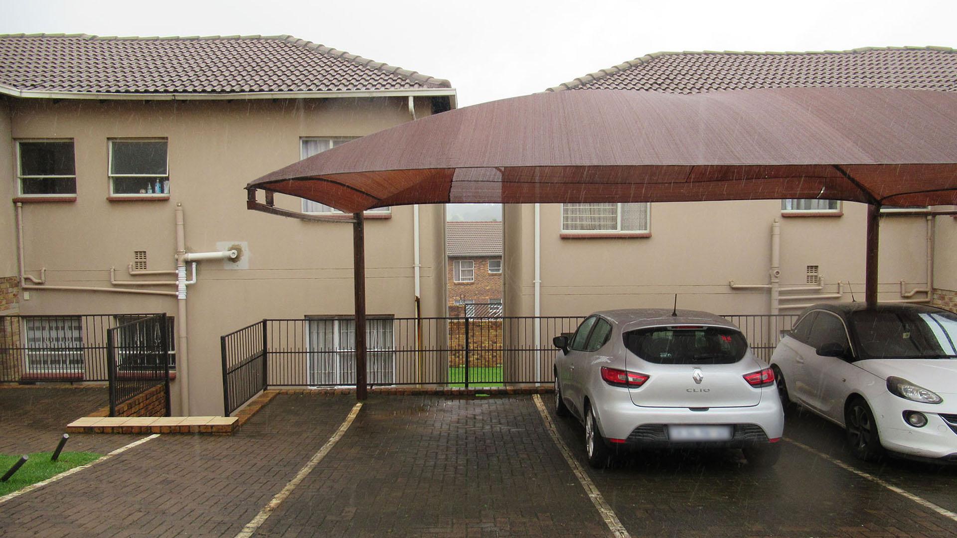 Front View of property in Naturena