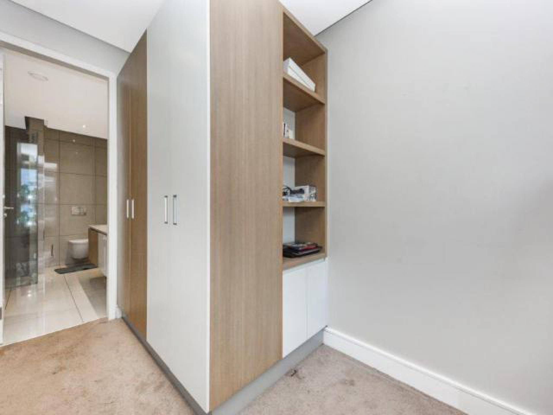 Main Bedroom of property in Sandown