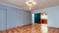 Lounges - 24 square meters of property in Escombe 