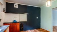Kitchen - 15 square meters of property in Escombe 
