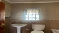 Bathroom 2 of property in Vorna Valley