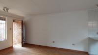 Lounges - 18 square meters of property in Groblerpark