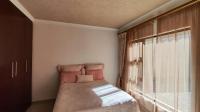 Bed Room 2 - 14 square meters of property in Meyersdal