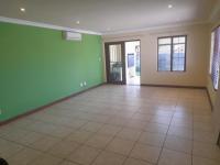 Lounges of property in Rua Vista