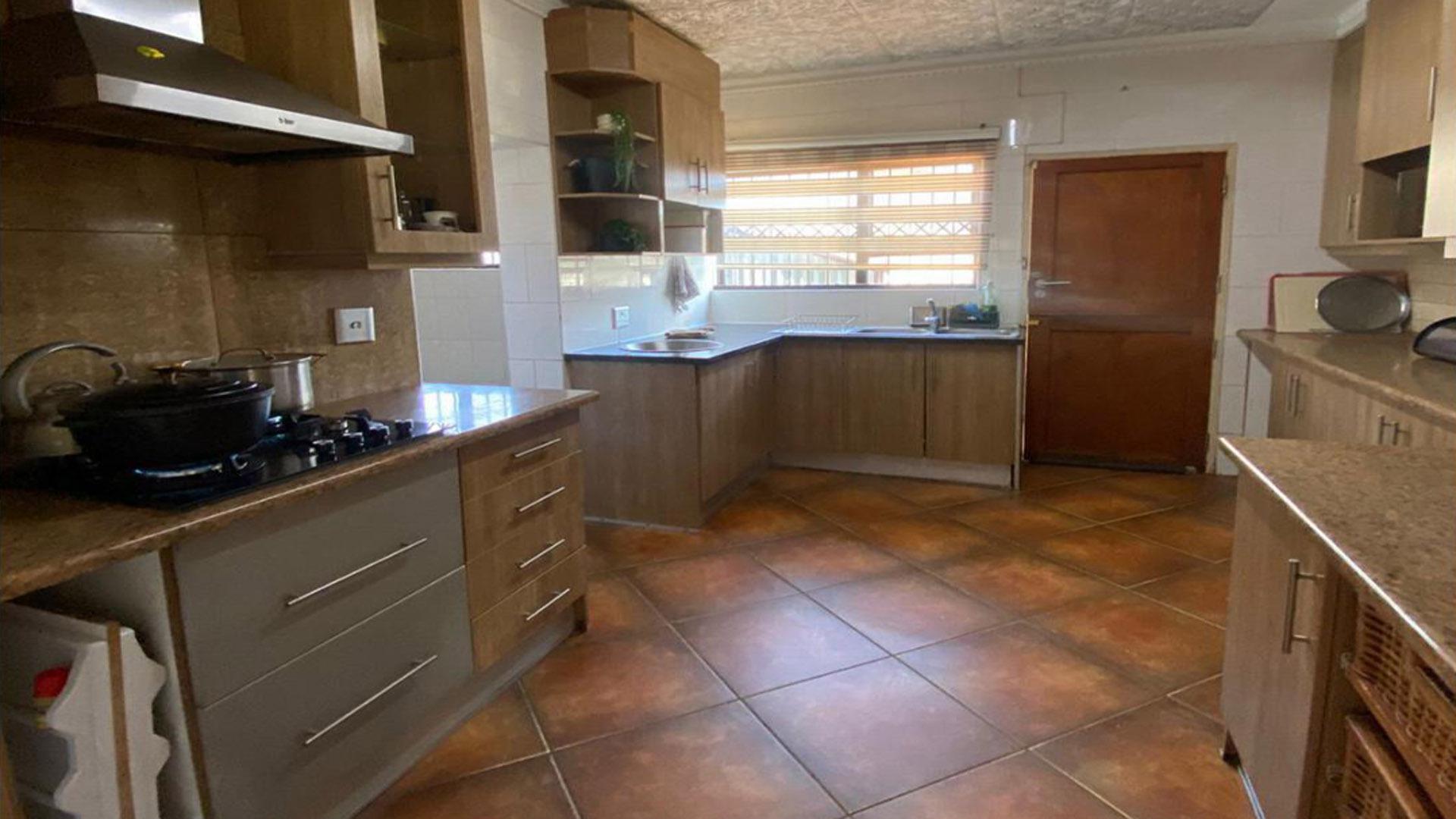 Kitchen of property in Witpoortjie