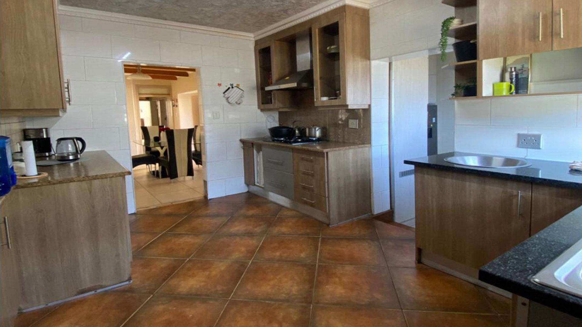 Kitchen of property in Witpoortjie