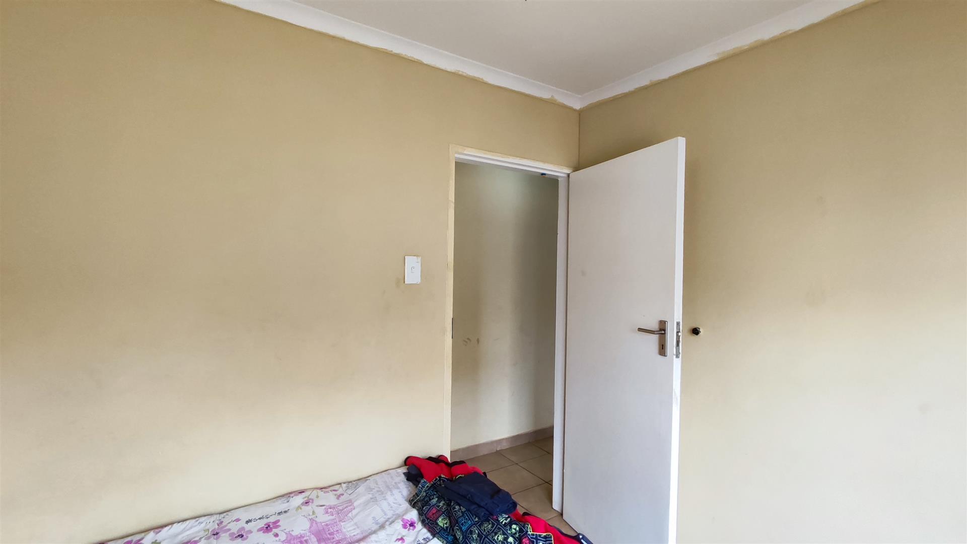 Bed Room 2 - 9 square meters of property in Palm Ridge