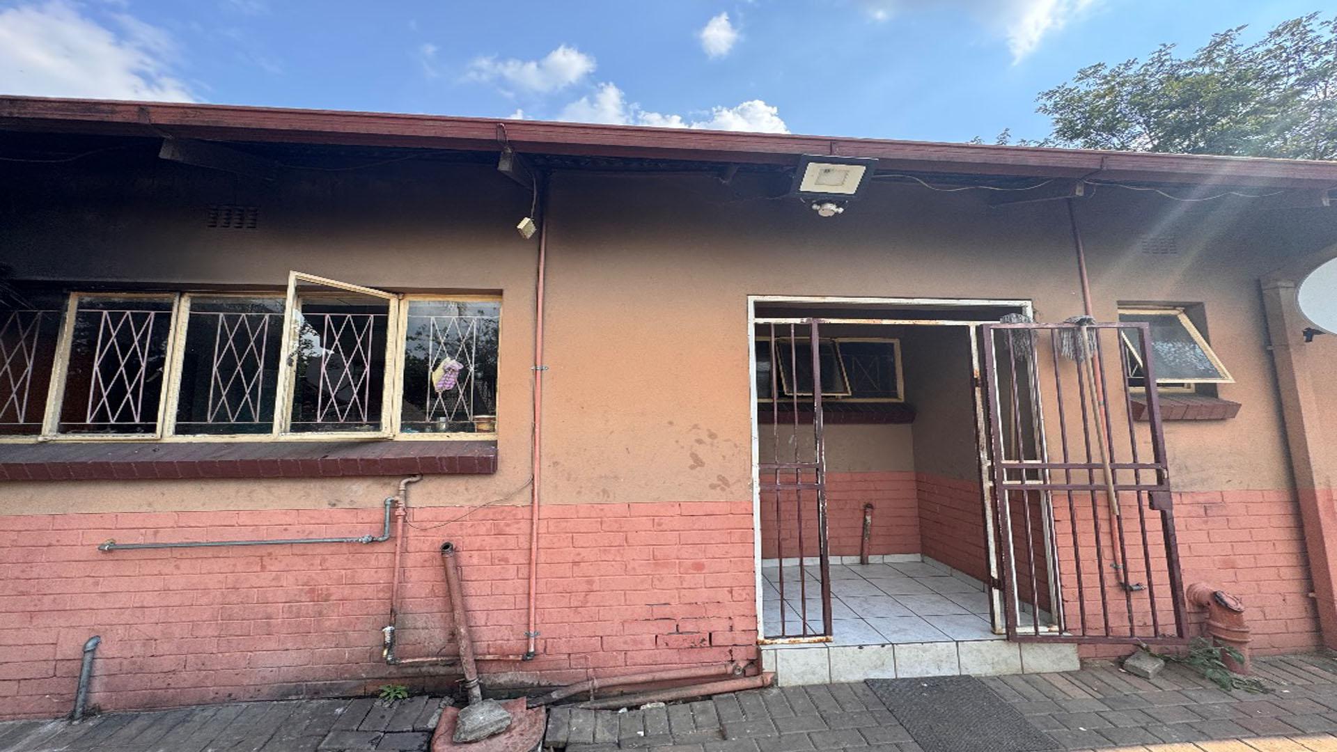 Front View of property in Kempton Park AH