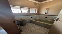 Bathroom 1 of property in Kempton Park AH