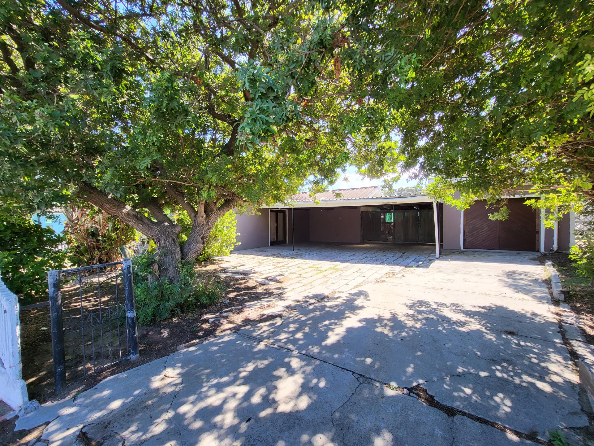 4 Bedroom House for Sale For Sale in Ravensmead MR627091