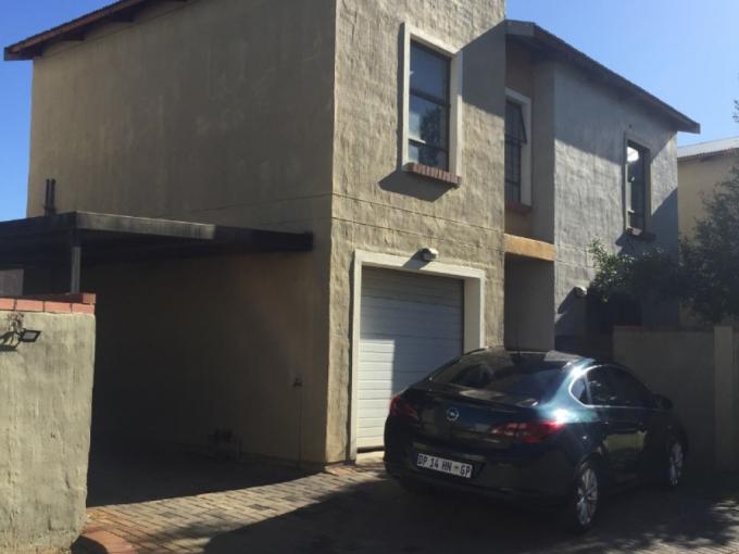 3 Bedroom House to Rent in Waterval East - Property to rent - MR627109