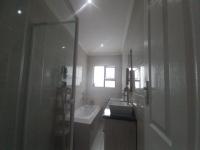 Bathroom 1 of property in Heidedal