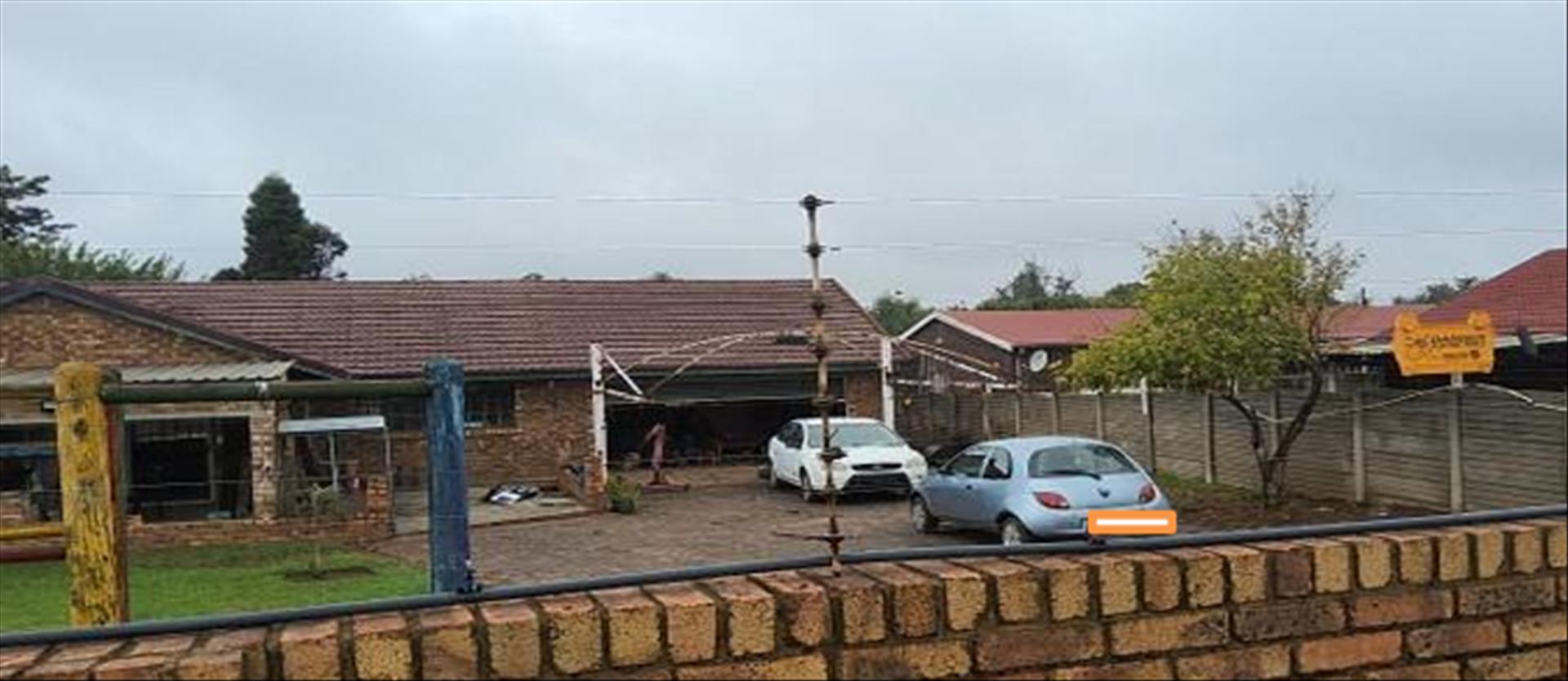 Front View of property in Delmas