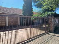 4 Bedroom 2 Bathroom House for Sale for sale in Brackendowns