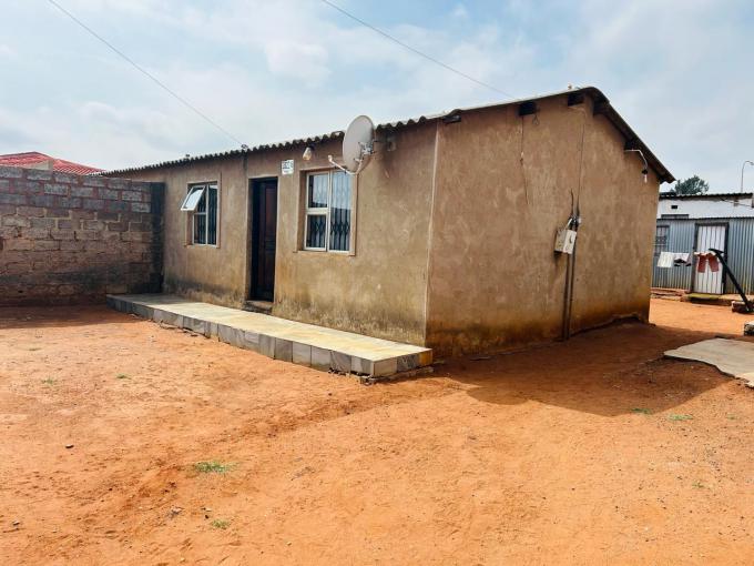 2 Bedroom House for Sale For Sale in Dobsonville - MR627297