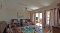 Lounges - 19 square meters of property in Noordhang