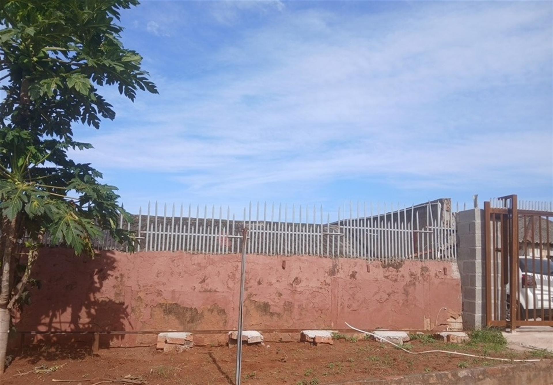 Front View of property in Mobeni East