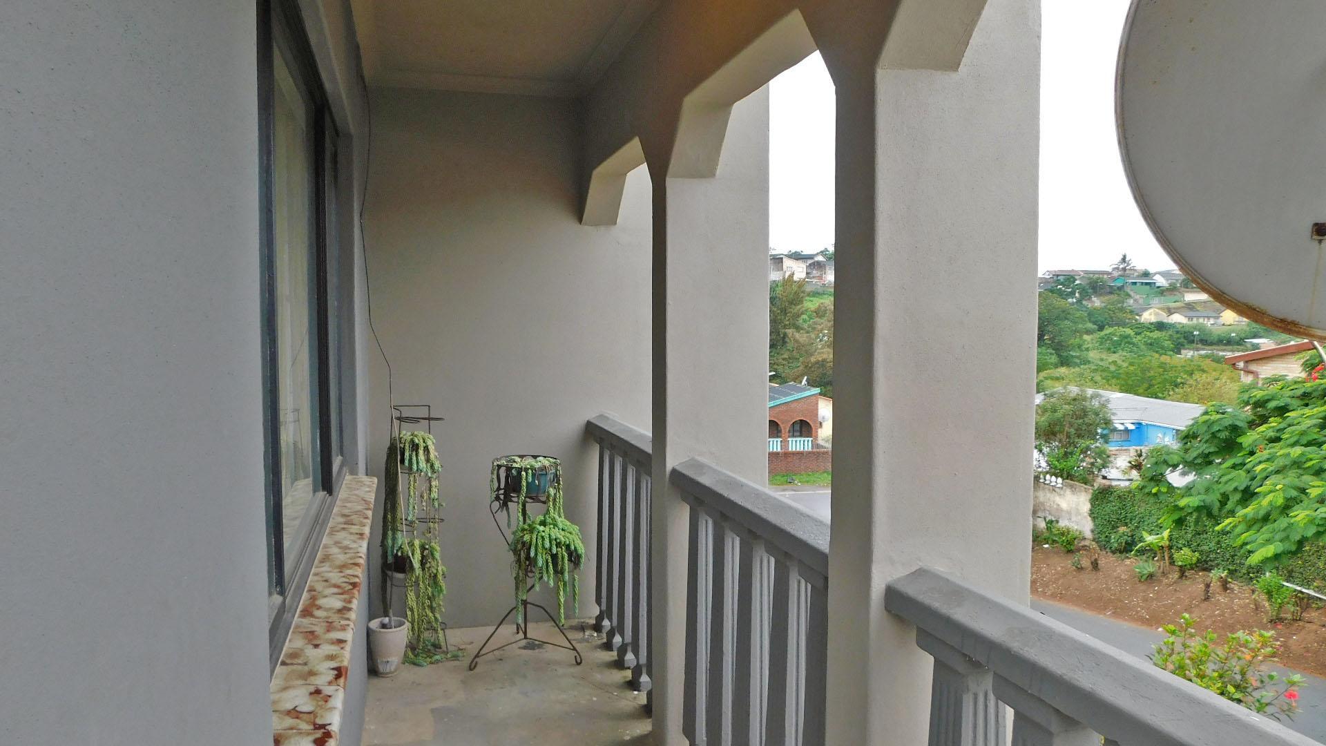 Balcony - 12 square meters of property in Chatsworth - KZN