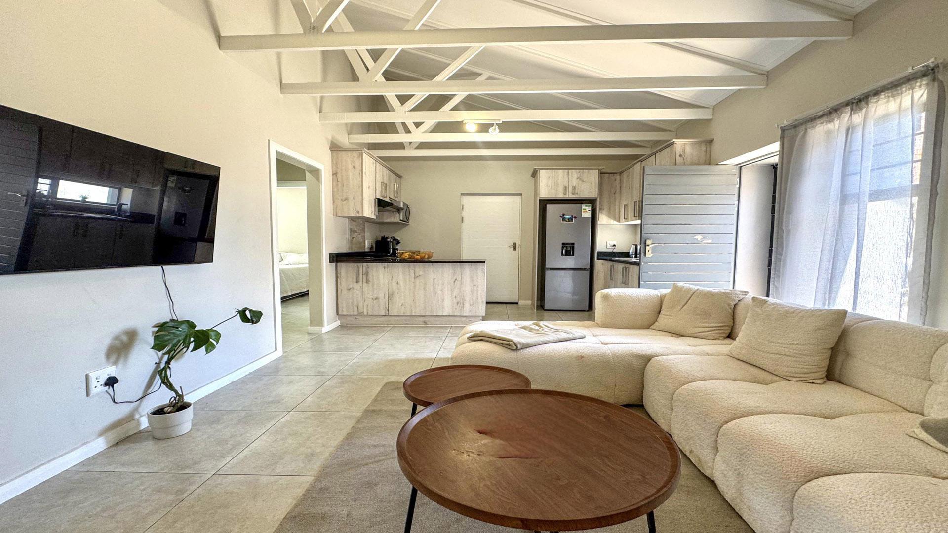 Lounges of property in Fairview - PE