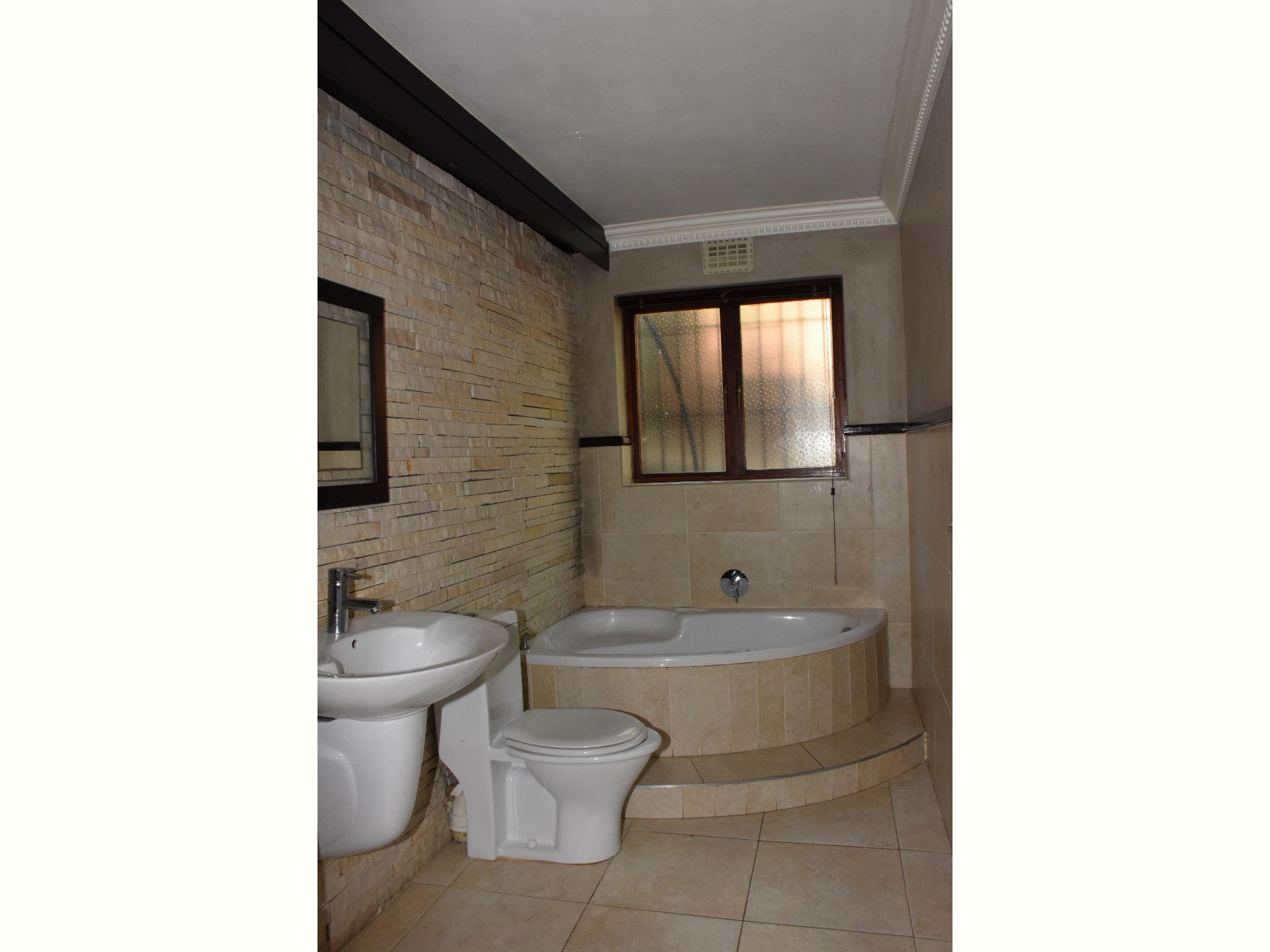 5 Bedroom House for Sale For Sale in De Tijger MR627551