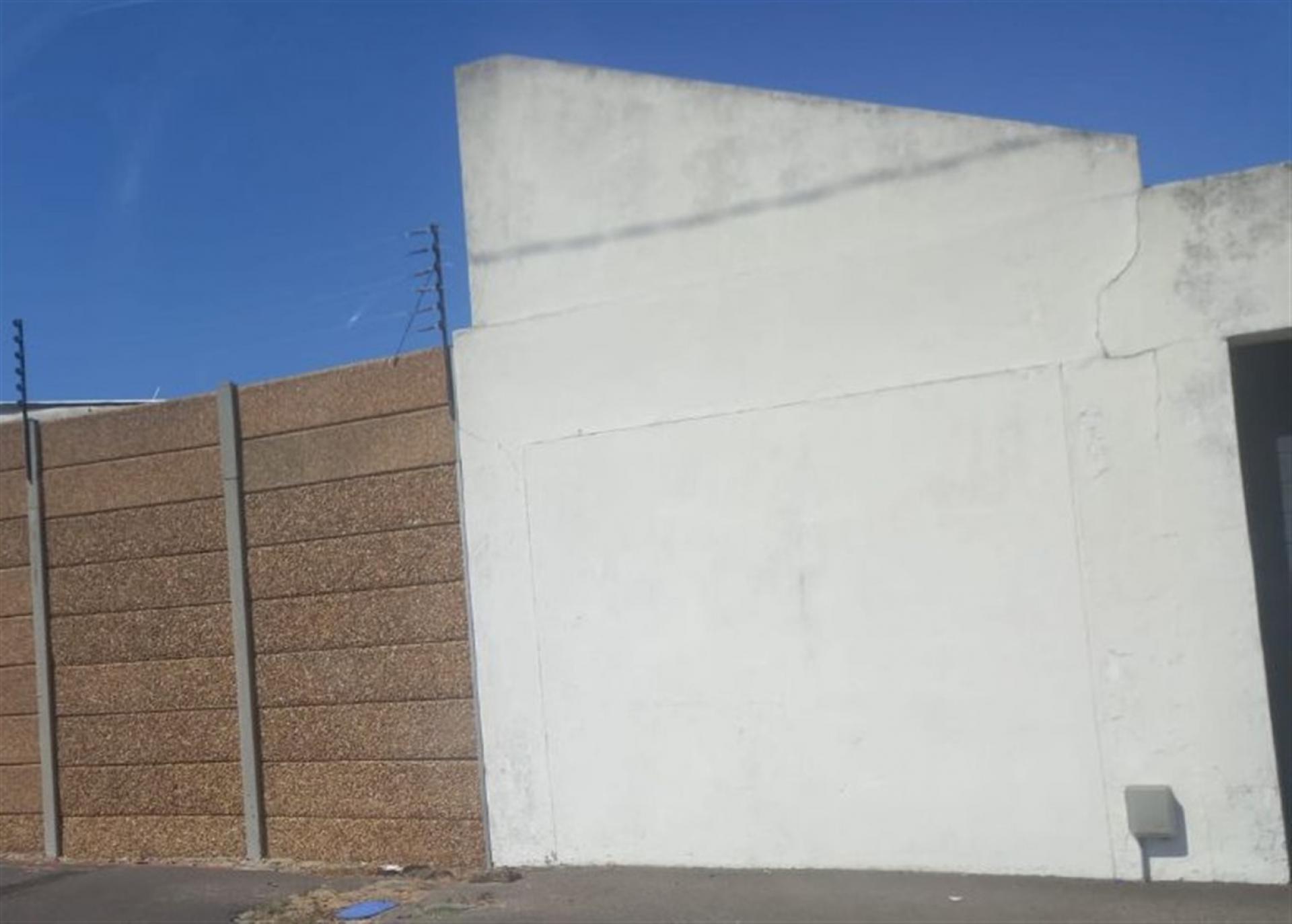 Front View of property in Rugby