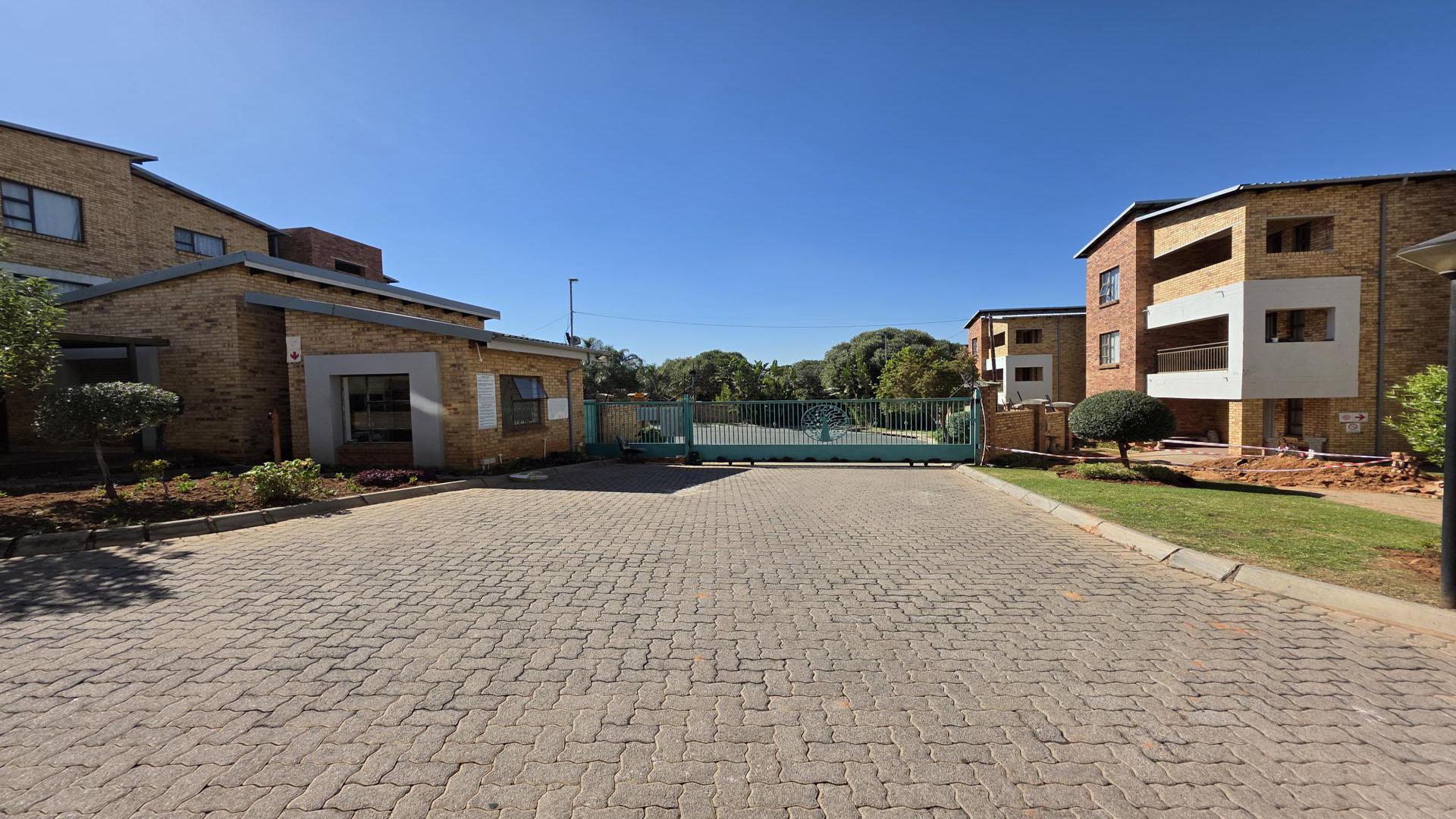 Front View of property in Northwold