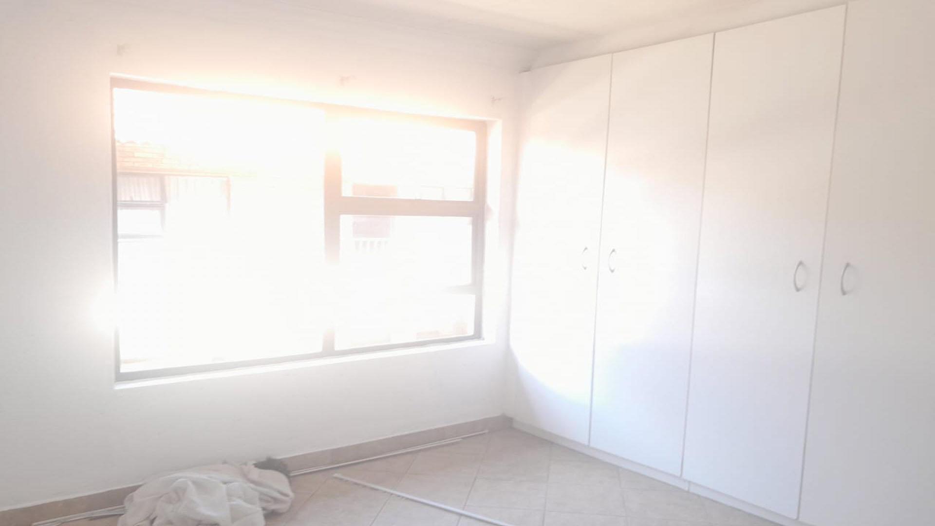 Bed Room 2 of property in Florida Park