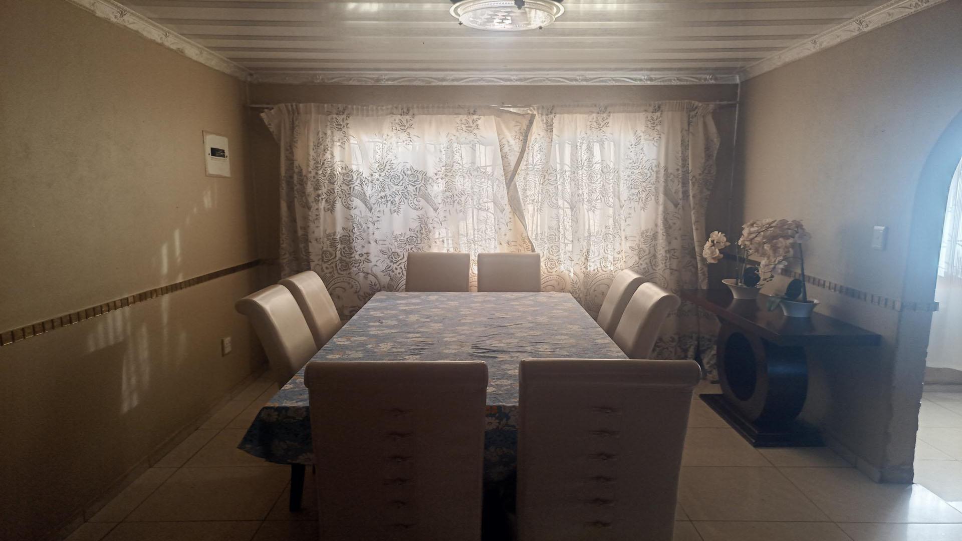 Dining Room of property in Stretford