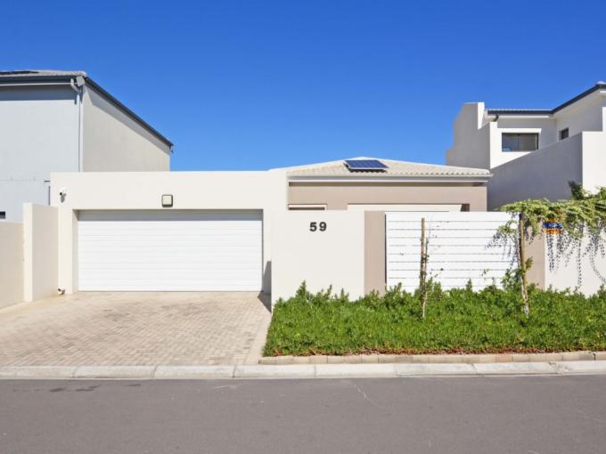3 Bedroom House for Sale For Sale in The Sandown - MR627865