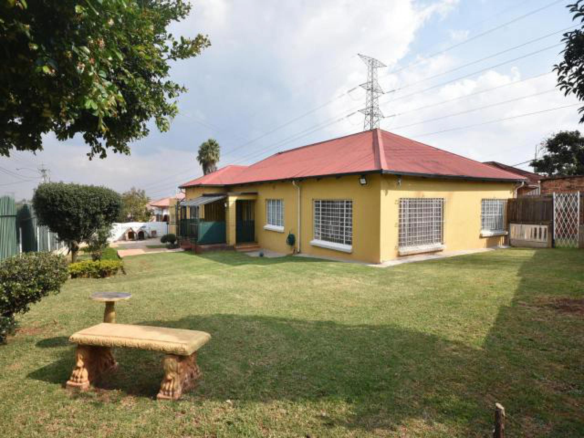 Front View of property in Primrose Hill