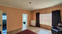Main Bedroom - 35 square meters of property in Primrose Hill