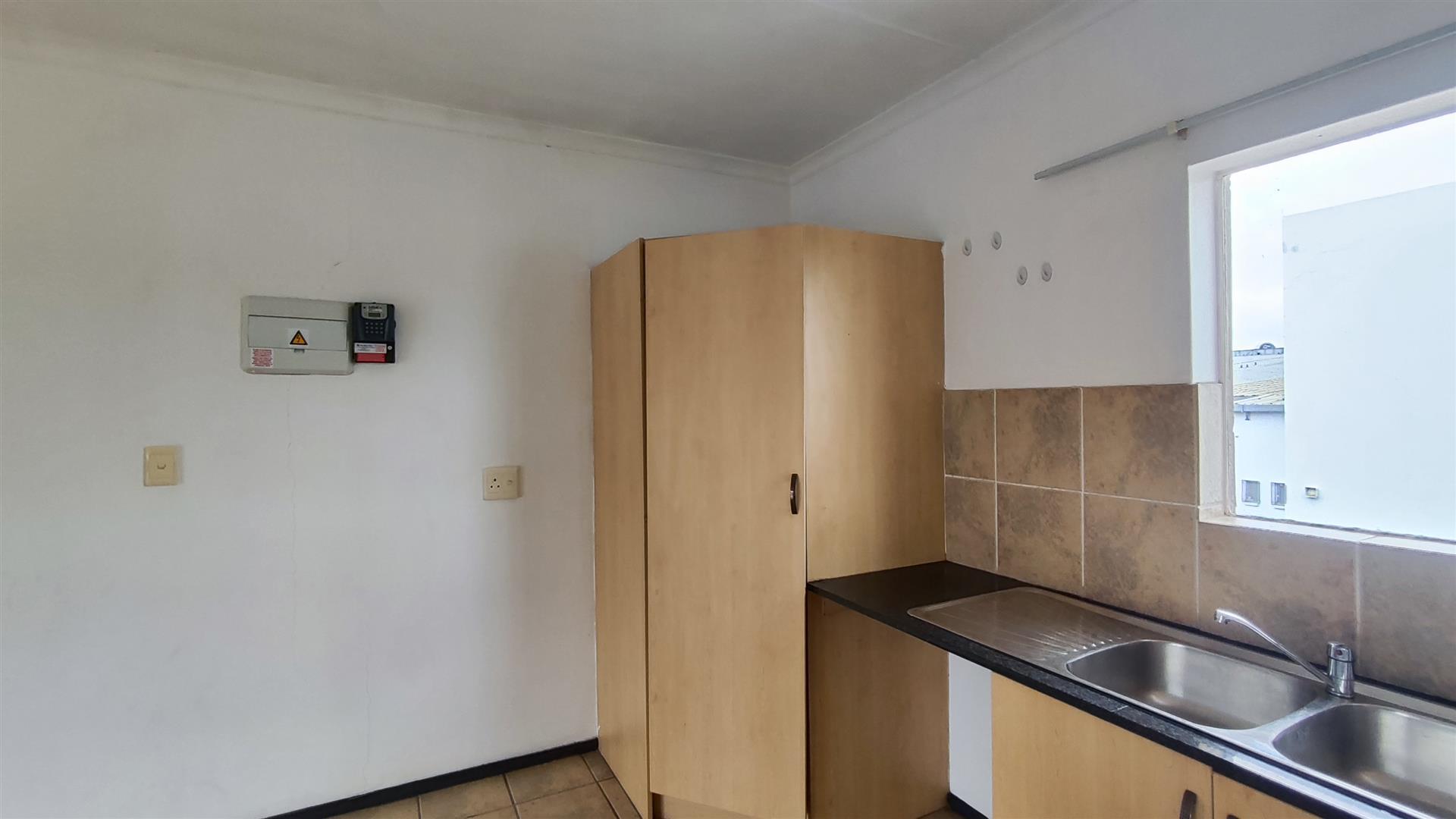 Kitchen - 12 square meters of property in Bardene