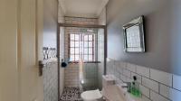 Bathroom 1 - 5 square meters of property in Sunnyridge
