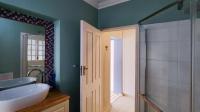 Main Bathroom - 8 square meters of property in Sunnyridge