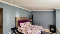 Main Bedroom - 26 square meters of property in Sunnyridge