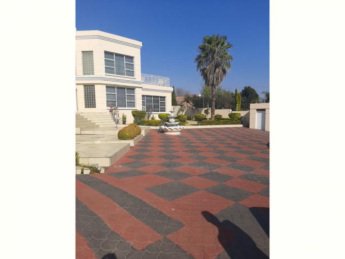 7 Bedroom House for Sale For Sale in Die Heuwel - MR628559