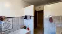 Bathroom 2 - 8 square meters of property in Van Riebeeckpark
