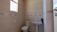 Guest Toilet - 4 square meters of property in Robindale