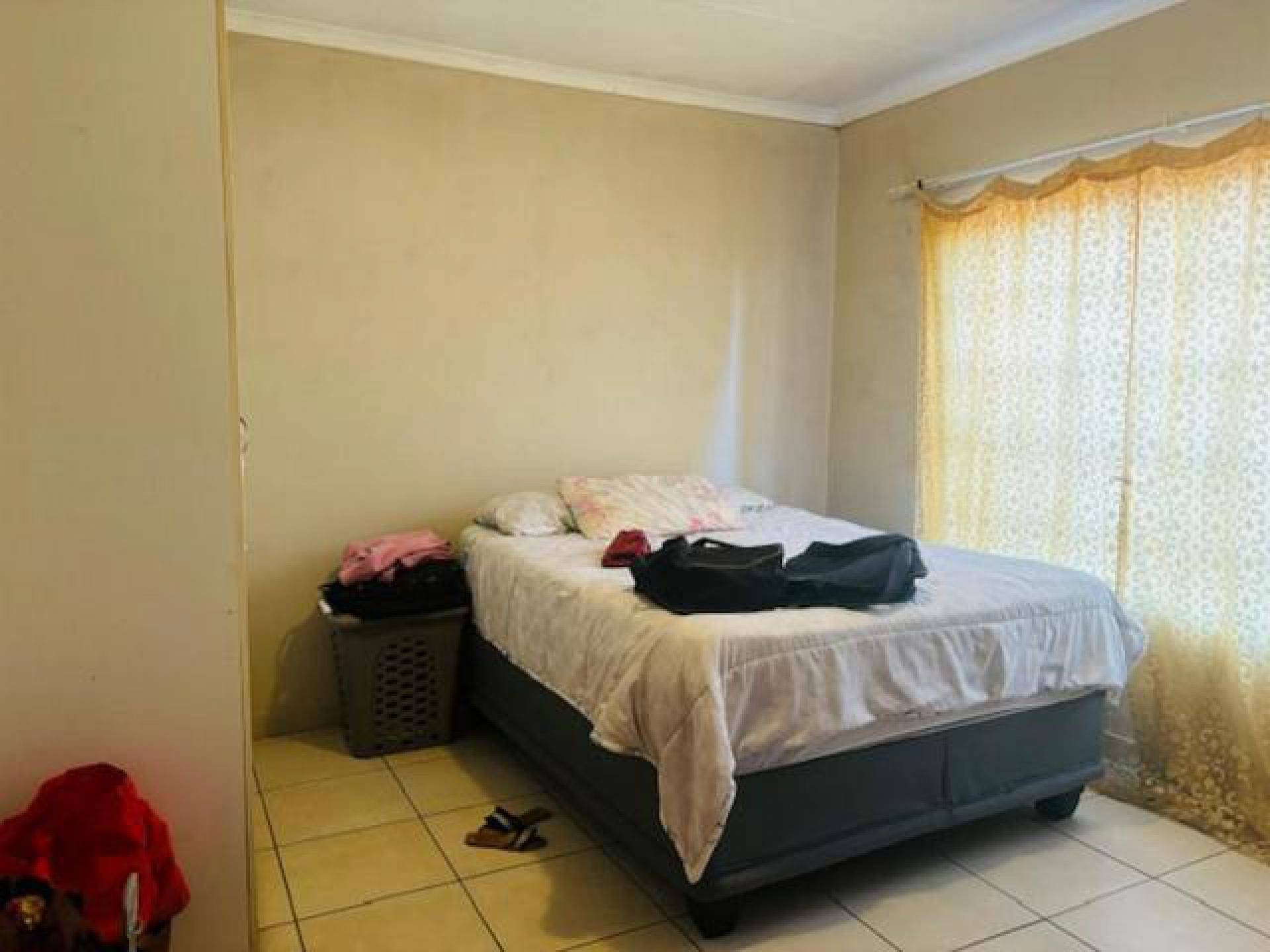 Bed Room 2 of property in Rustenburg