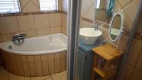 Bathroom 1 - 10 square meters of property in Sasolburg