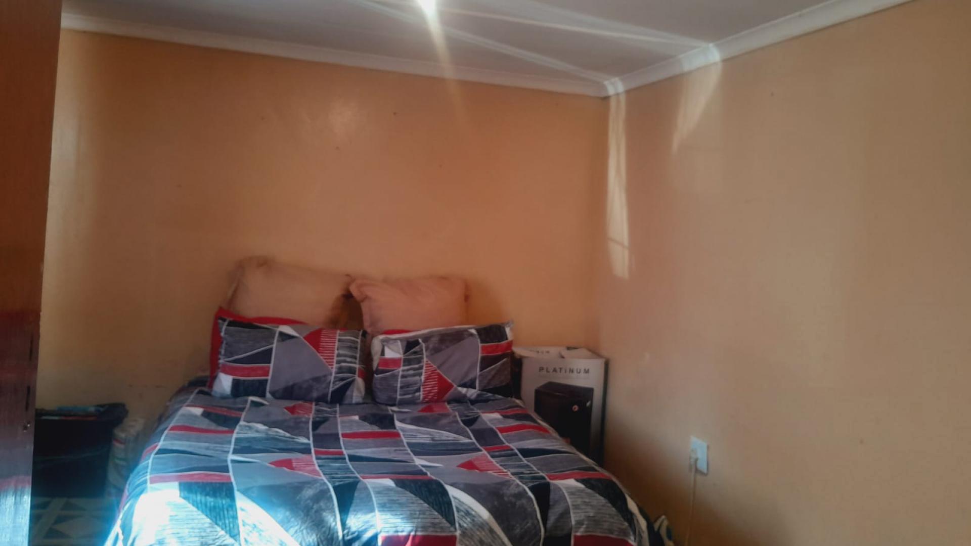 Bed Room 1 of property in Mdantsane