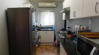 Kitchen - 9 square meters of property in Essenwood