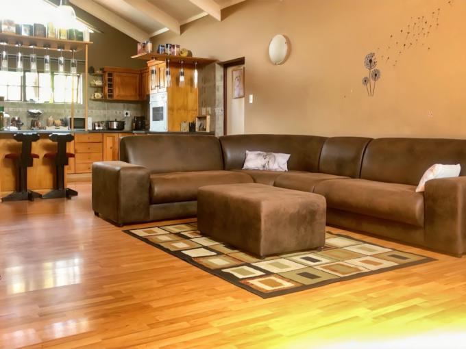 2 Bedroom Simplex for Sale For Sale in Polokwane - MR629147